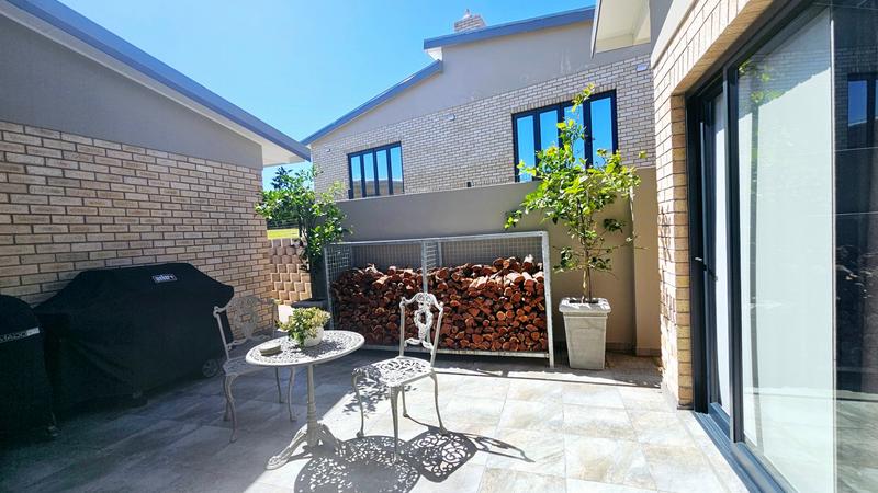 3 Bedroom Property for Sale in Dana Bay Western Cape